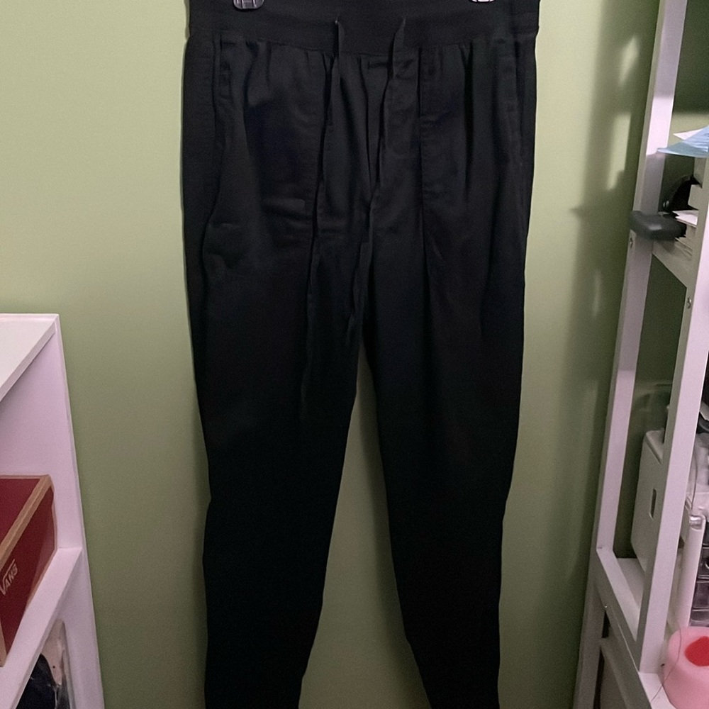 GAP black sweatpants